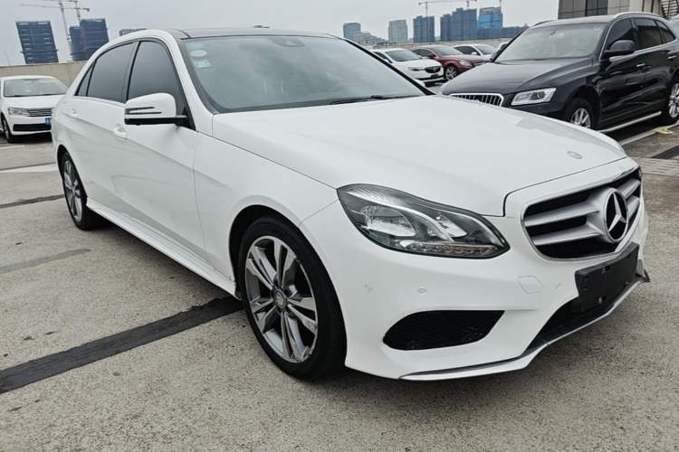 Used Mercedes-Benz E-Class 2015 E 260 L Sport & Fashion Model Front Right 45 Deg