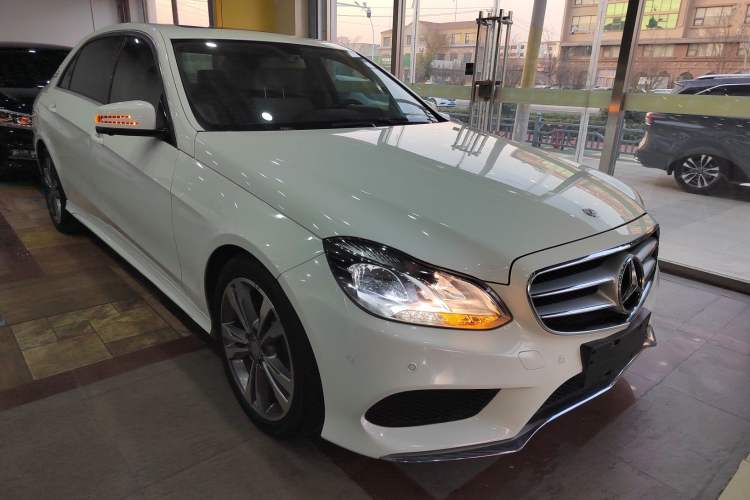 Used Mercedes-Benz E-Class 2015 E 260 L Sport Edition Front Right 45 Deg