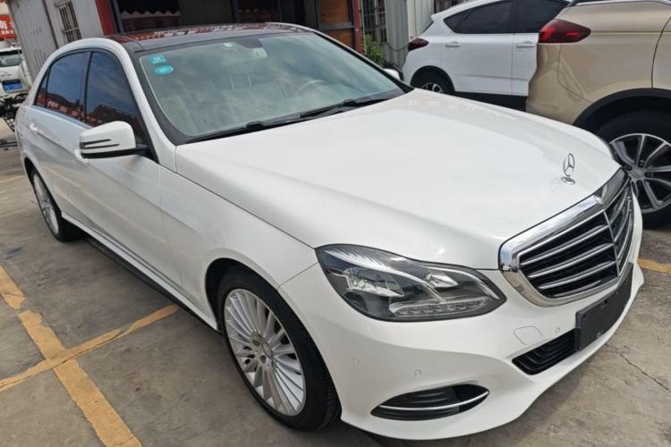 Used Mercedes-Benz E-Class 2015 Facelift E 200 L Front Right 45 Deg