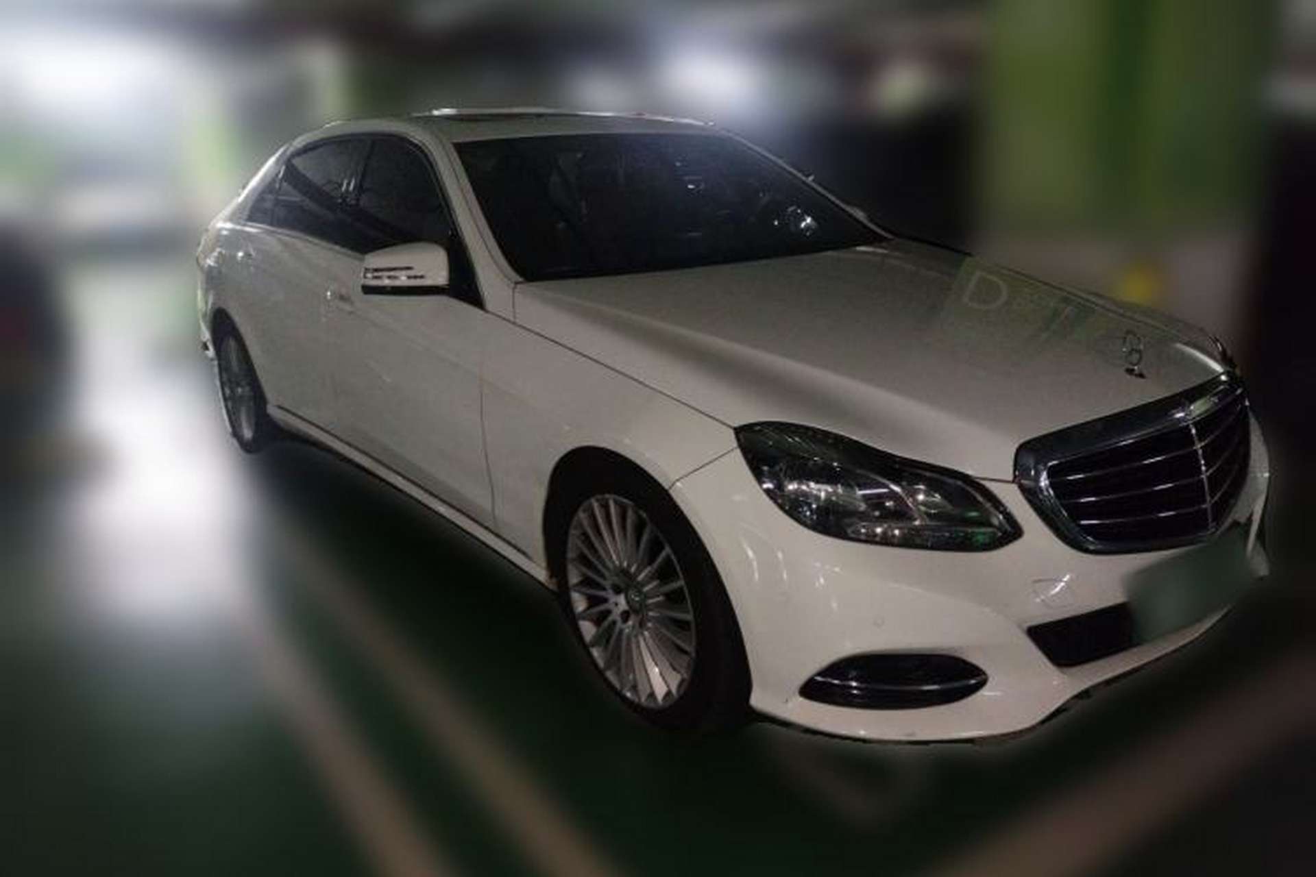 Used Mercedes-Benz E-Class 2015 E 200 L Front Right 45 Deg