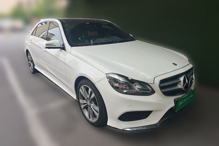 Used Mercedes-Benz E-Class 2015 Restyled E 260 L Sport Edition Front Right 45 Deg