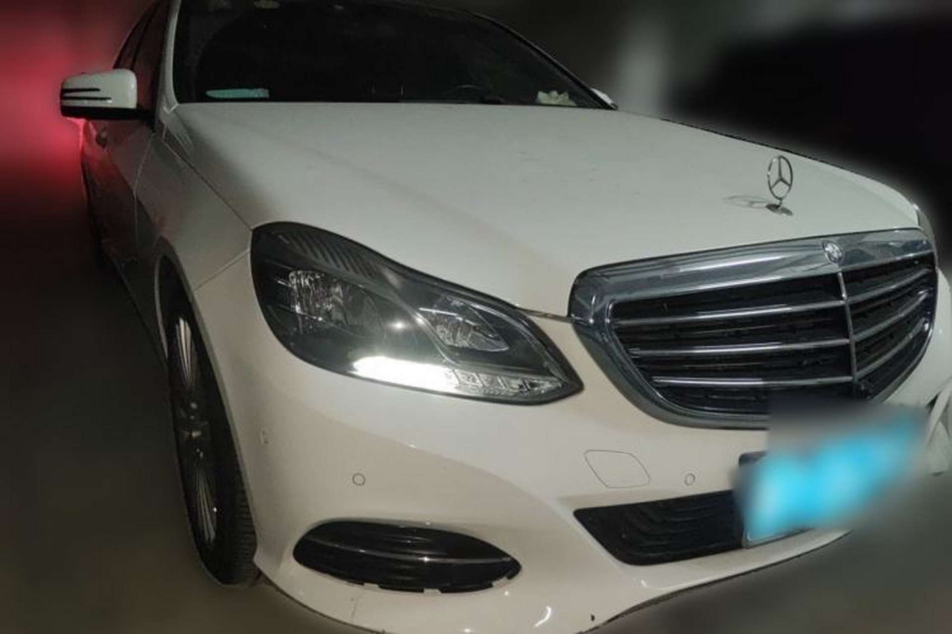 Used Mercedes-Benz E-Class 2015 E 260 L Front Right 45 Deg