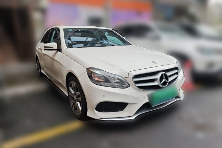 Used Mercedes-Benz E-Class 2015 Facelift E 200 L Sport Edition Front Right 45 Deg