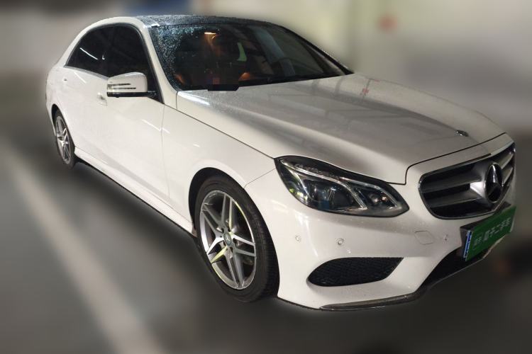 Used Mercedes-Benz E-Class 2015 E 260 L Sport & Fashion Model Front Right 45 Deg