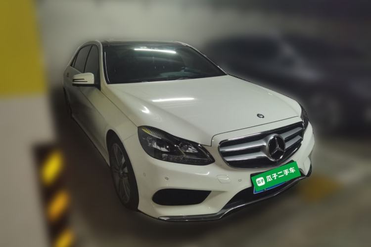 Used Mercedes-Benz E-Class 2015 E 260 L Sport & Fashion Model Front Right 45 Deg