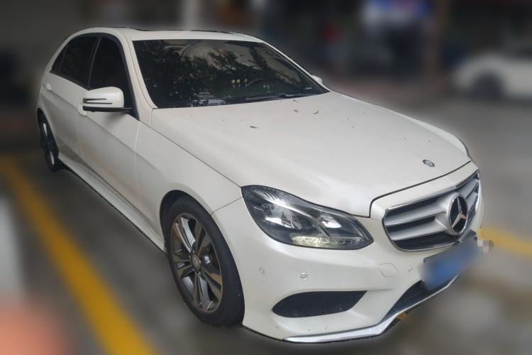 Used Mercedes-Benz E-Class 2015 E 260 L Sport Edition Front Right 45 Deg