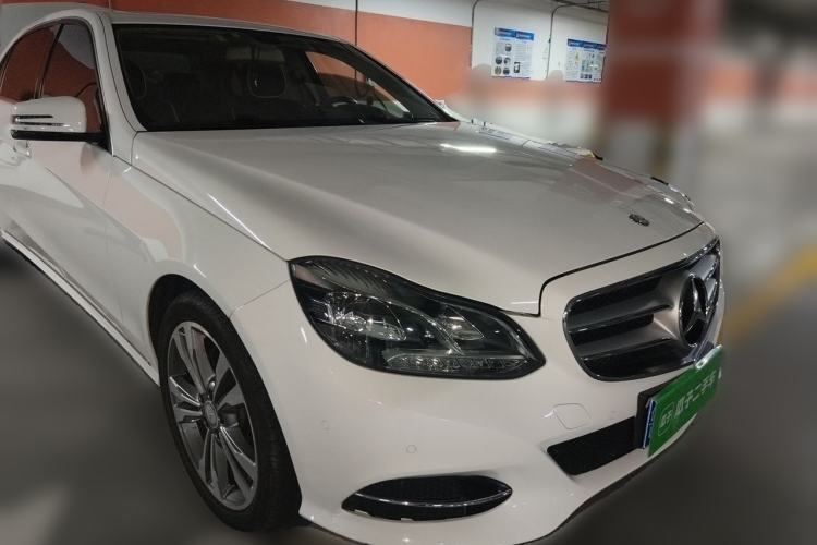 Used Mercedes-Benz E-Class 2015 E 180 L Front Right 45 Deg