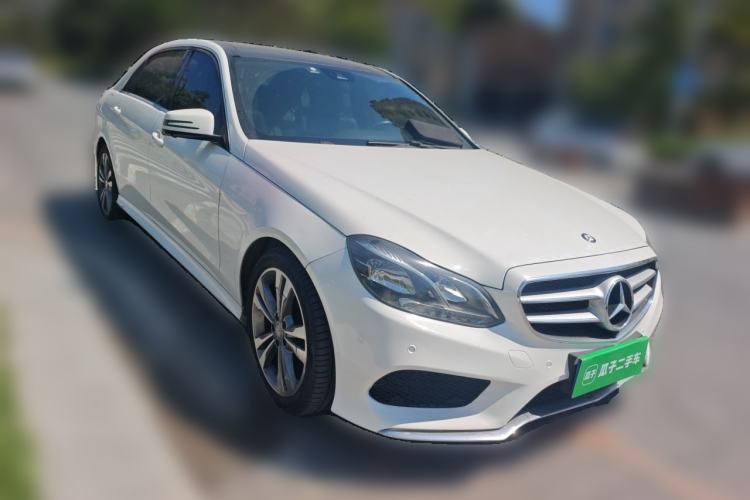 Used Mercedes-Benz E-Class 2015 E 260 L Sport & Fashion Model Front Right 45 Deg