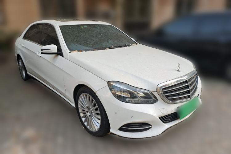 Used Mercedes-Benz E-Class 2015 E 200 L Front Right 45 Deg