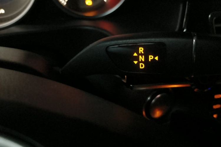 Used Mercedes-Benz E-Class 2015 E 260 L Sport Edition Gear Lever