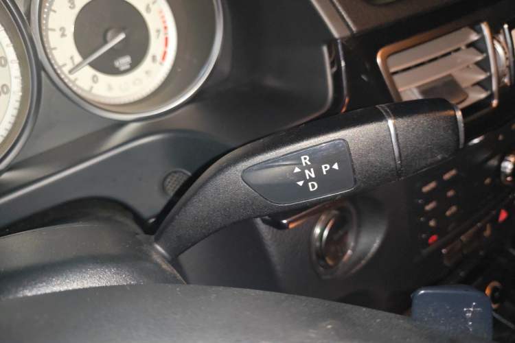 Used Mercedes-Benz E-Class 2015 E 260 L Sport Edition Gear Lever