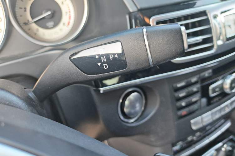 Used Mercedes-Benz E-Class 2015 E 260 L Sport Edition Gear Lever
