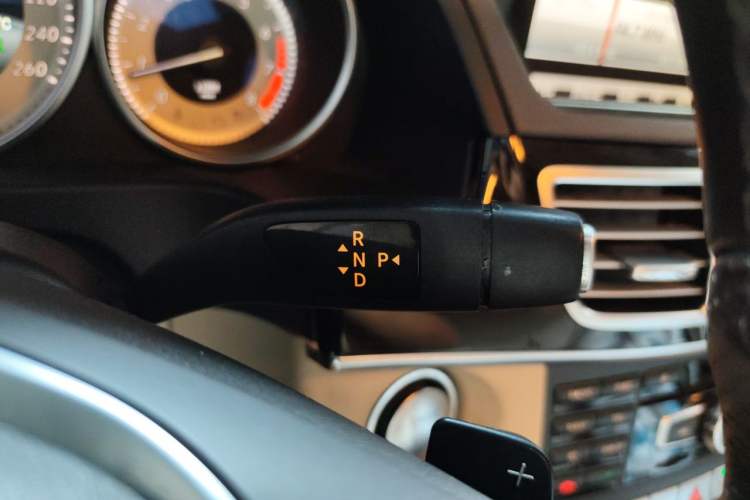 Used Mercedes-Benz E-Class 2015 E 200 L Sport Edition Gear Lever