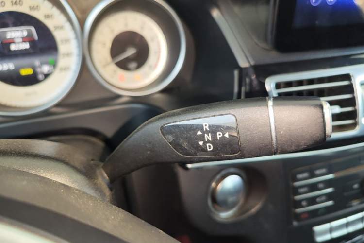 Used Mercedes-Benz E-Class 2015 Restyled E 260 L Sport Edition Gear Lever