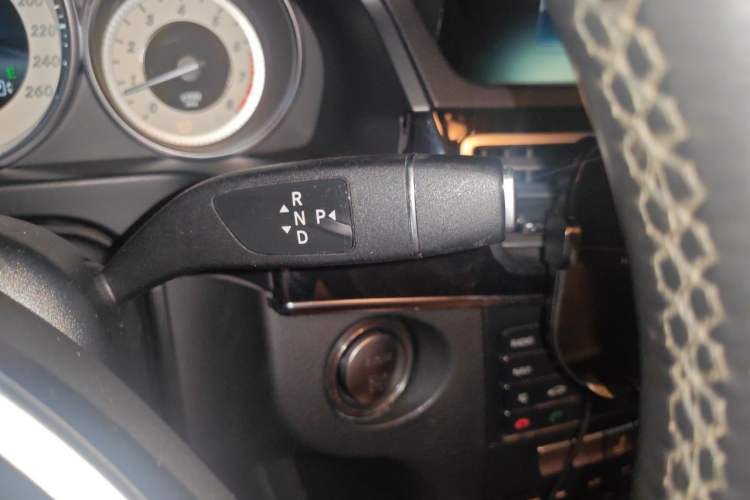 Used Mercedes-Benz E-Class 2015 Restyled E 260 L Sport Edition Gear Lever