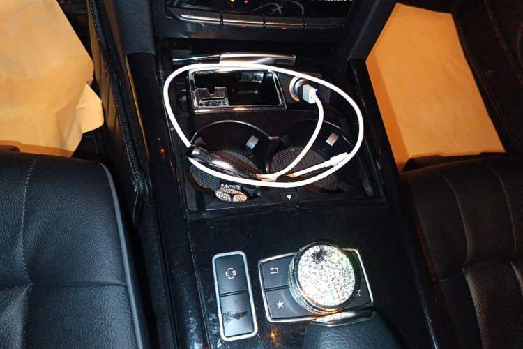 Used Mercedes-Benz E-Class 2015 E 260 L Sport Edition Gear Lever