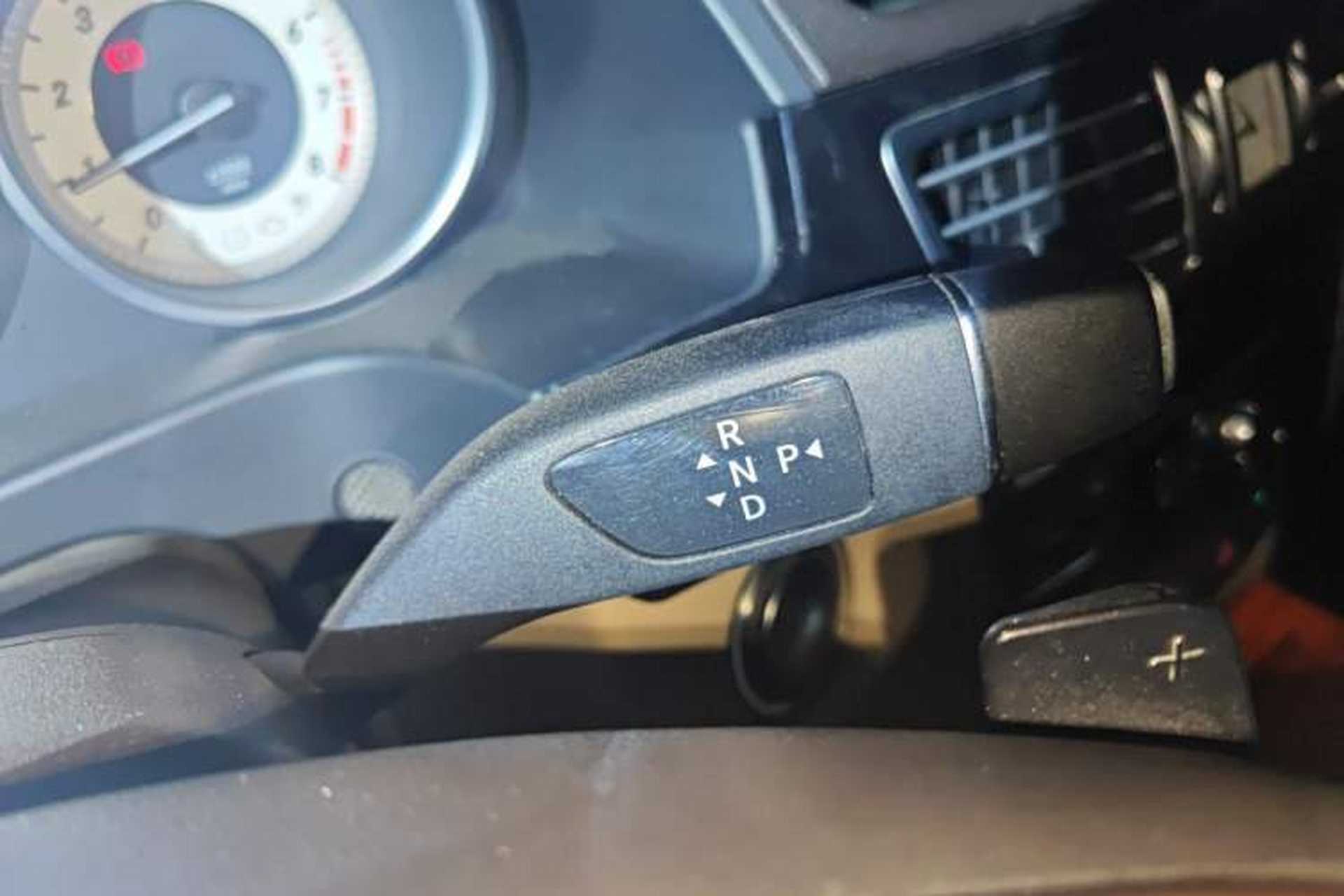 Used Mercedes-Benz E-Class 2015 E 260 L Sport Edition Gear Lever