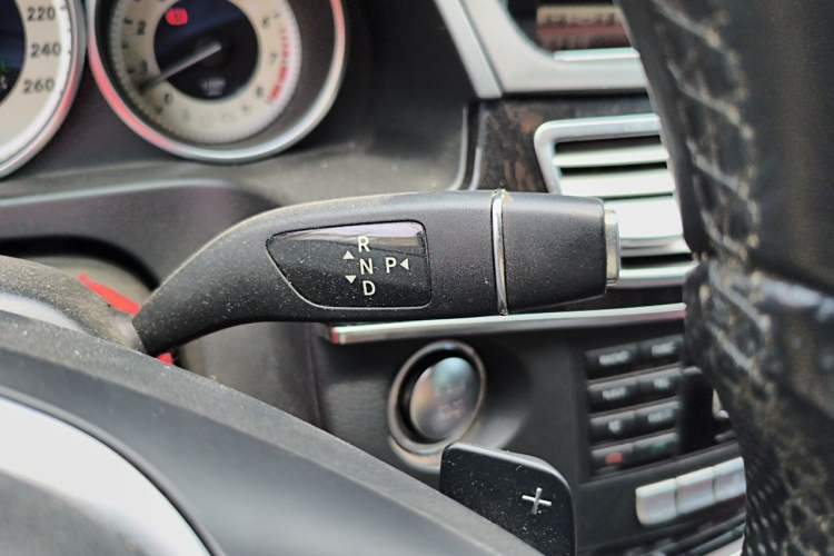 Used Mercedes-Benz E-Class 2015 E 320 L Sport 4MATIC Gear Lever
