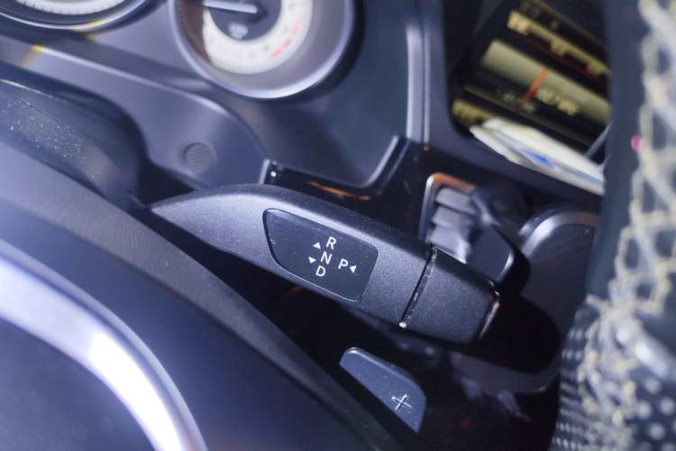 Used Mercedes-Benz E-Class 2015 E 260 L Sport Edition Gear Lever