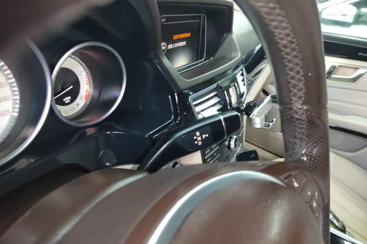 Used Mercedes-Benz E-Class 2015 E 260 L Sport Edition Gear Lever