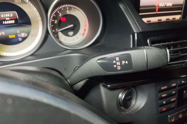 Used Mercedes-Benz E-Class 2015 E 260 L Sport & Fashion Model Gear Lever