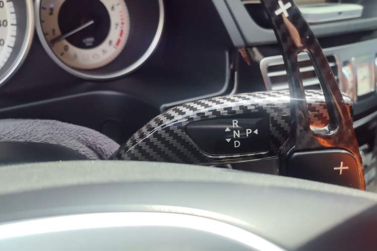 Used Mercedes-Benz E-Class 2015 E 200 L Sport Edition Gear Lever