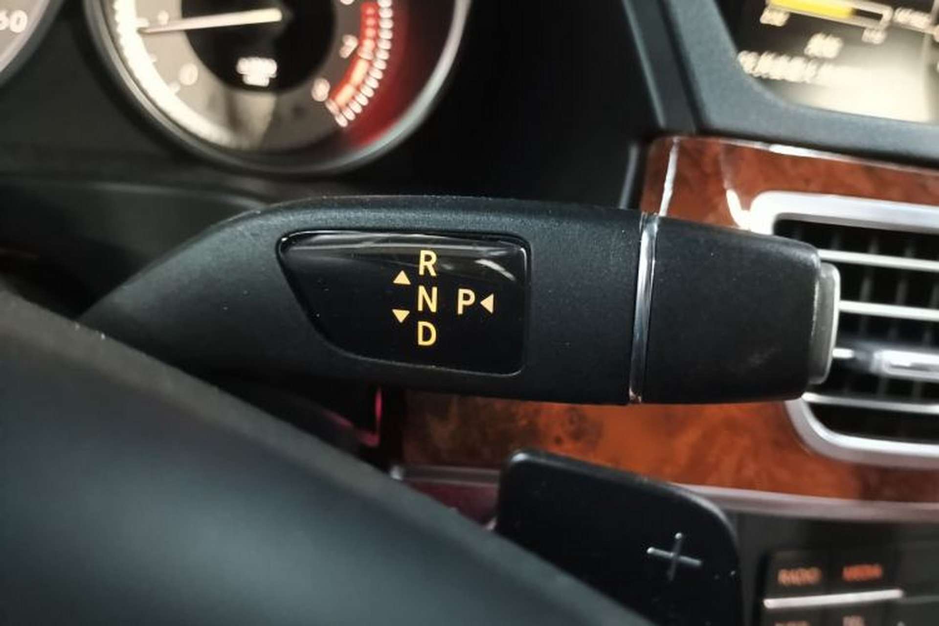 Used Mercedes-Benz E-Class 2015 E 180 L Sport Edition Gear Lever