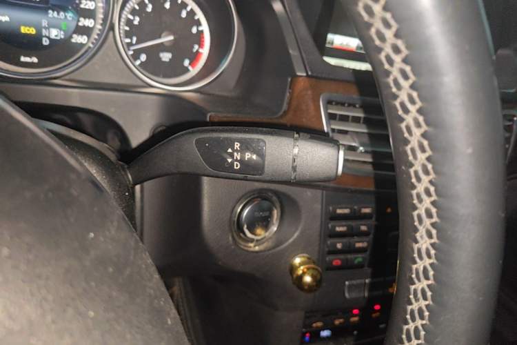 Used Mercedes-Benz E-Class 2015 E 200 L Gear Lever