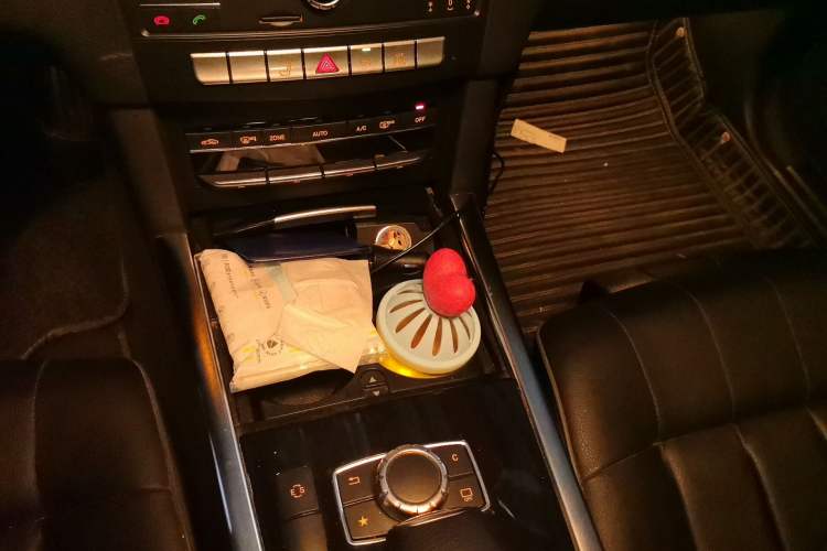 Used Mercedes-Benz E-Class 2015 Restyled E 260 L Sport Edition Gear Lever