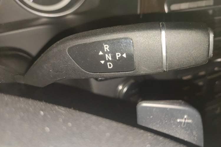 Used Mercedes-Benz E-Class 2015 E 260 L Gear Lever