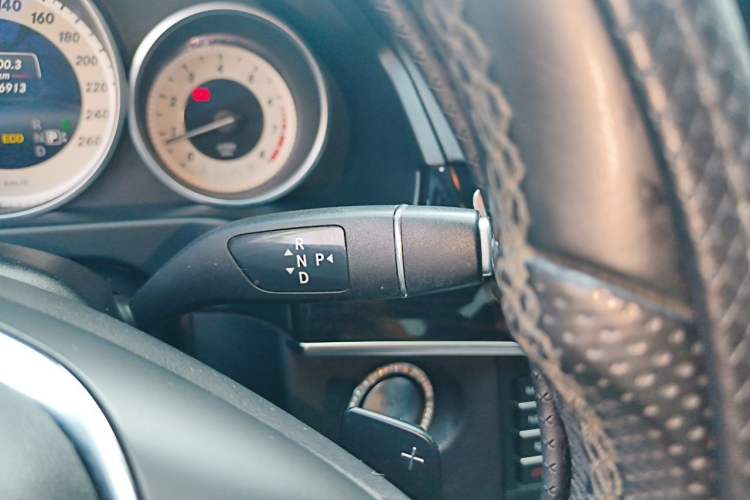 Used Mercedes-Benz E-Class 2015 E 260 L Sport Edition Gear Lever