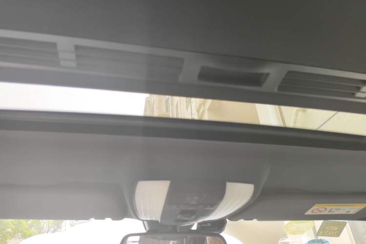 Used Mercedes-Benz E-Class 2015 E 200 L Sport Edition Headliner
