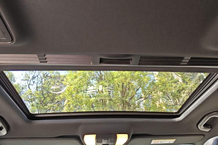 Used Mercedes-Benz E-Class 2015 Revised E 180 L Sport Edition Headliner