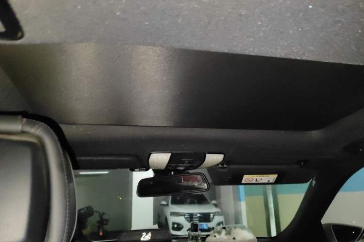 Used Mercedes-Benz E-Class 2015 Restyled E 260 L Sport Edition Headliner