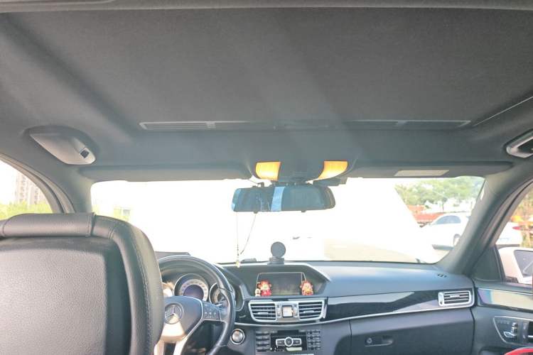 Used Mercedes-Benz E-Class 2015 E 260 L Sport Edition Headliner