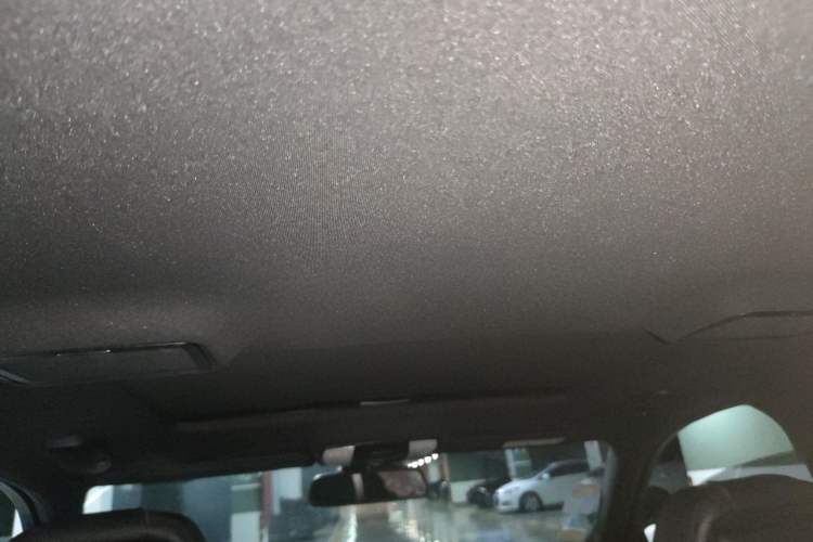 Used Mercedes-Benz E-Class 2015 E 260 L Sport Edition Headliner