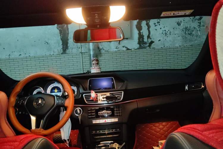 Used Mercedes-Benz E-Class 2015 E 260 L Sport Edition Headliner