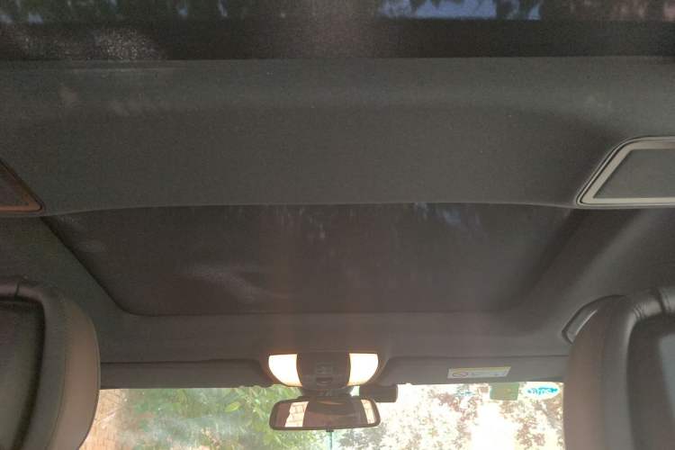 Used Mercedes-Benz E-Class 2015 E 200 L Headliner