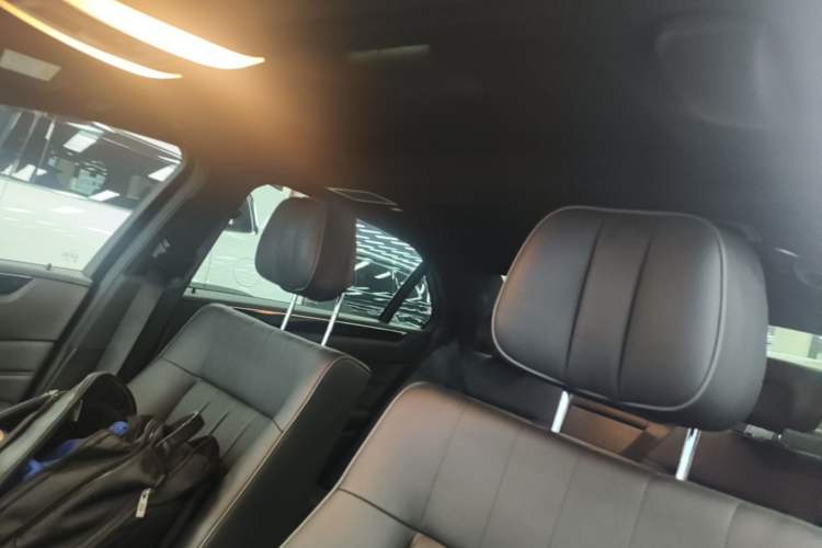 Used Mercedes-Benz E-Class 2015 Restyled E 260 L Sport Edition Headliner