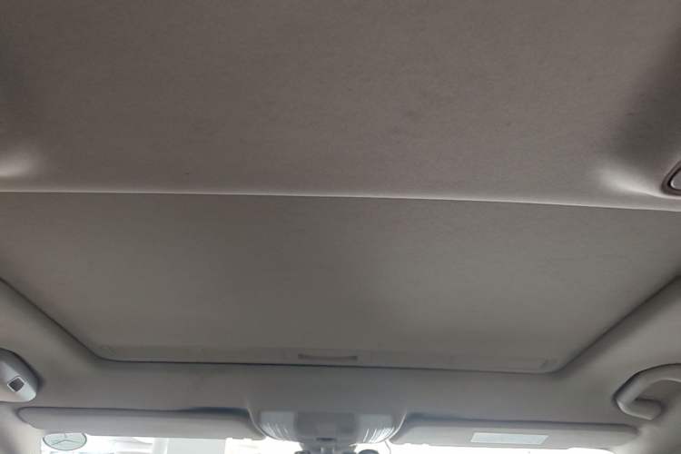 Used Mercedes-Benz E-Class 2015 Facelift E 200 L Sport Edition Headliner