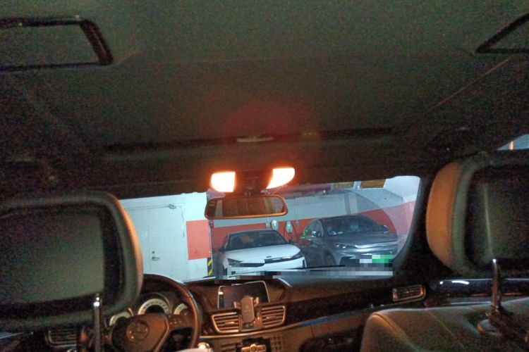 Used Mercedes-Benz E-Class 2015 E 260 L Sport Edition Headliner