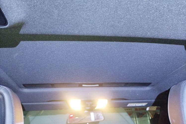 Used Mercedes-Benz E-Class 2015 E 200 L Headliner