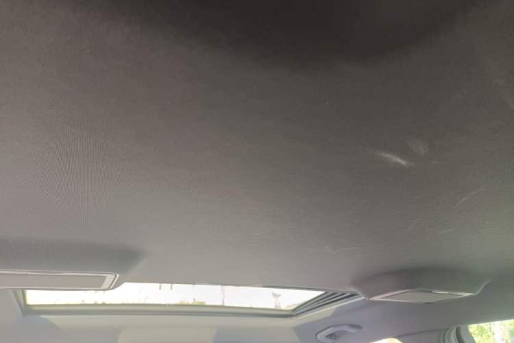 Used Mercedes-Benz E-Class 2015 Restyled E 260 L Sport Edition Headliner