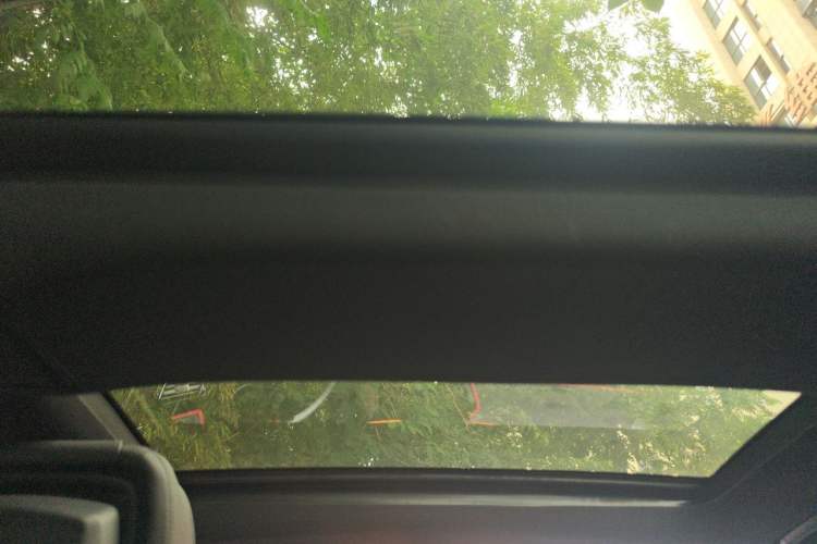 Used Mercedes-Benz E-Class 2015 Restyled E 260 L Sport Edition Headliner