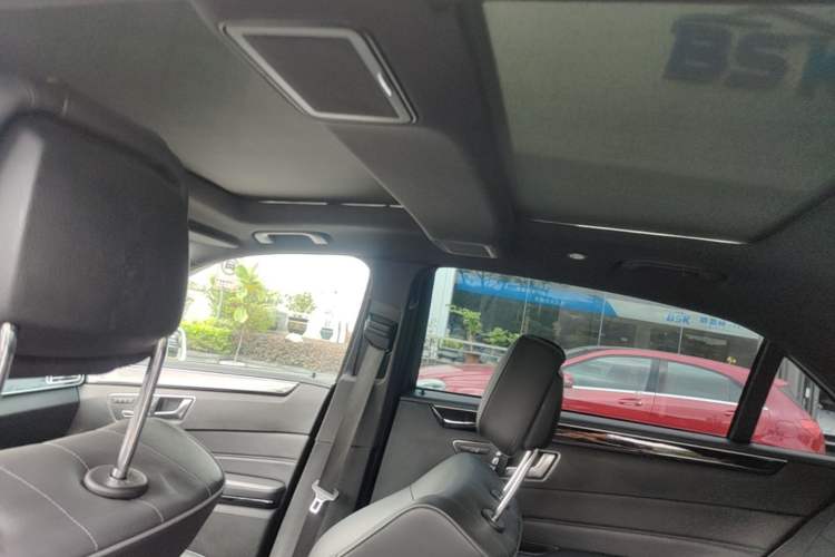 Used Mercedes-Benz E-Class 2015 Restyled E 260 L Sport Edition Headliner