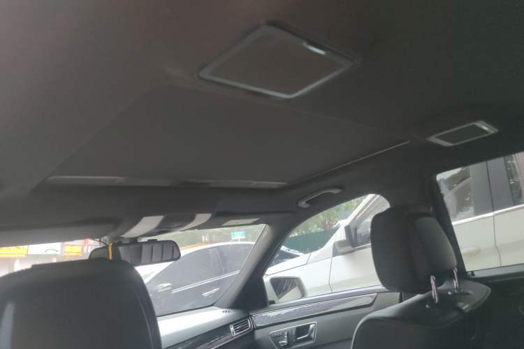 Used Mercedes-Benz E-Class 2015 E 260 L Sport Edition Headliner