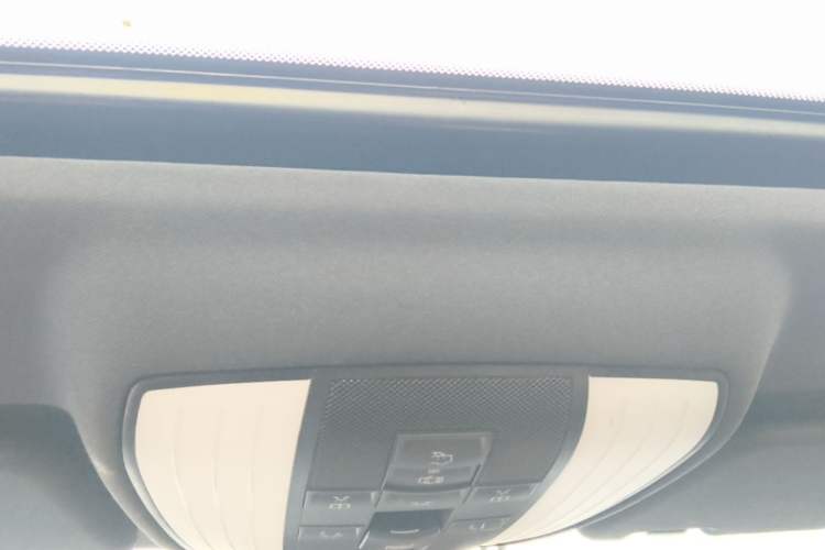 Used Mercedes-Benz E-Class 2015 Restyled E 260 L Sport Edition Headliner