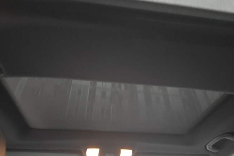 Used Mercedes-Benz E-Class 2015 E 320 L 4MATIC Headliner