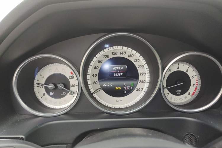 Used Mercedes-Benz E-Class 2015 Facelift E 200 L Sport Edition Instrument Cluster