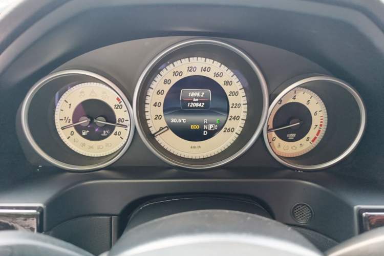 Used Mercedes-Benz E-Class 2015 E 260 L Sport Luxury Model Instrument Cluster